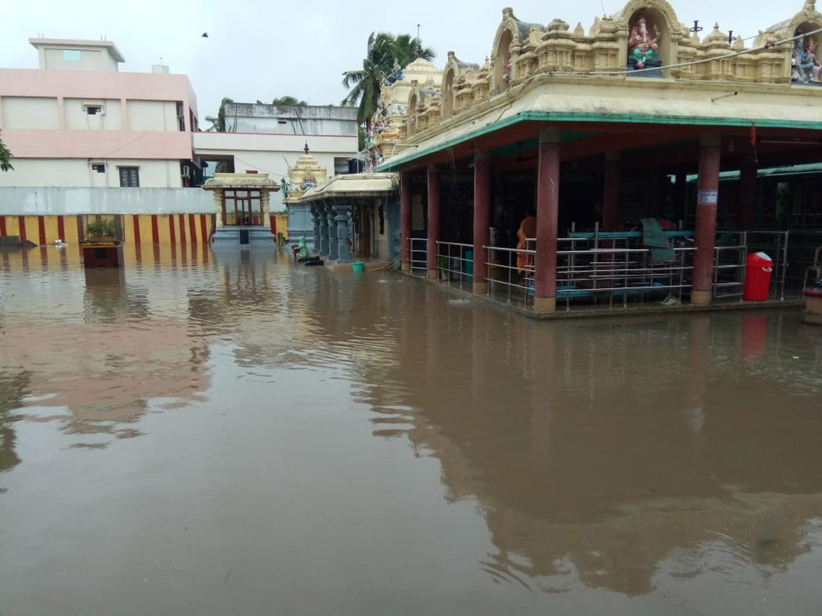Cyclone Phethai in East Godavari Photo Gallery - Sakshi