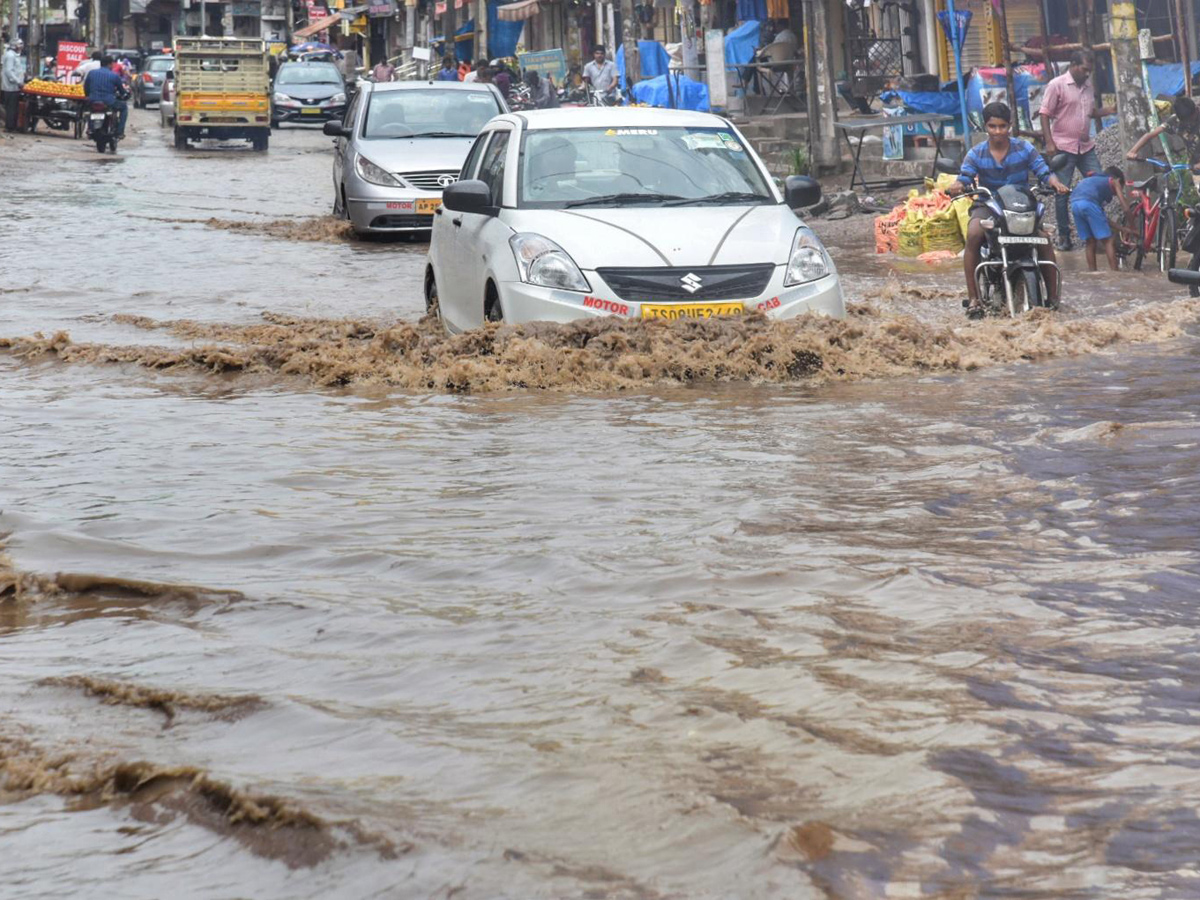 Heavy Rain In Hyderabad Today Photo Gallery - Sakshi