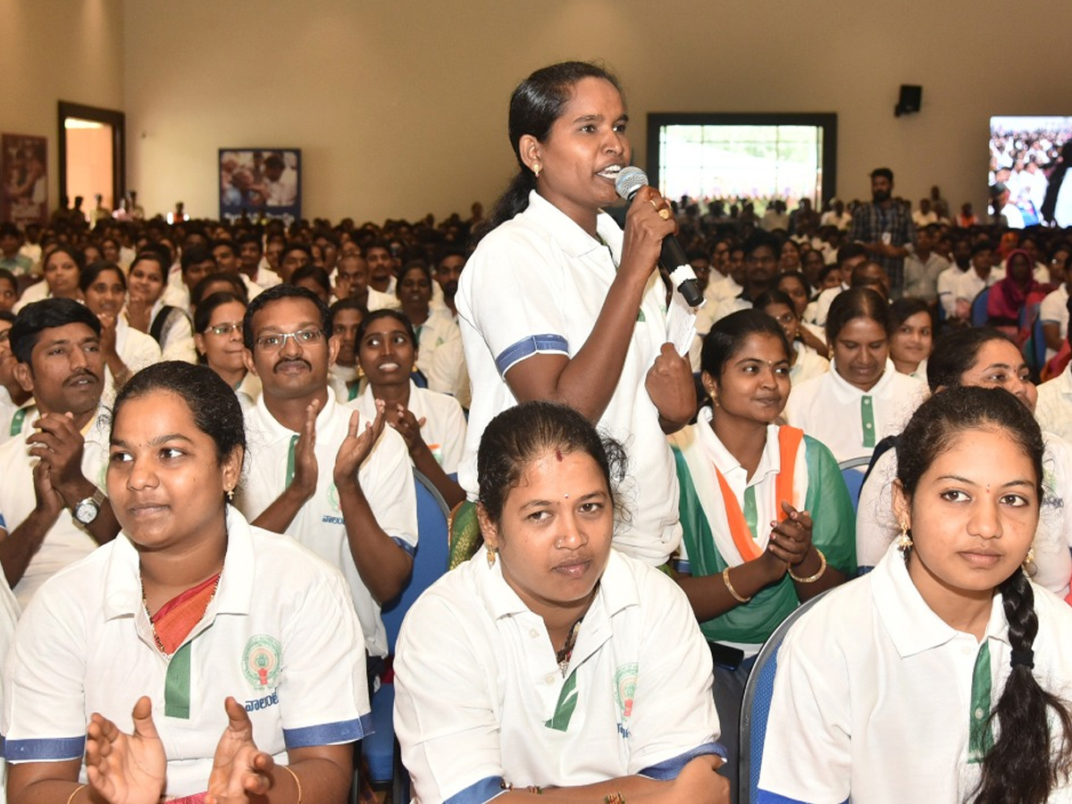 CM YS Jagan Mohan Reddy Starts Village Volunteer System Photo Gallery - Sakshi