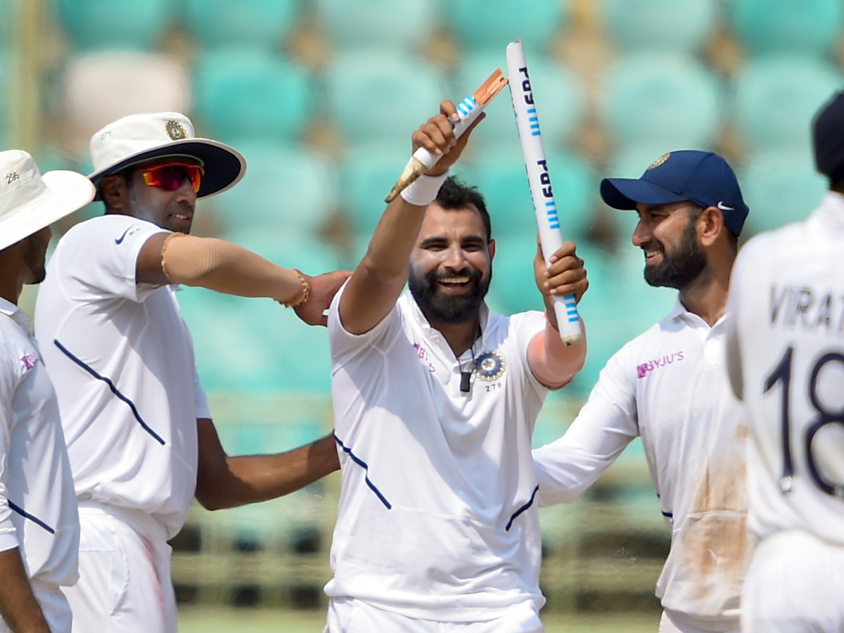  India beat South Africa by 203 runs Photo Gallery - Sakshi