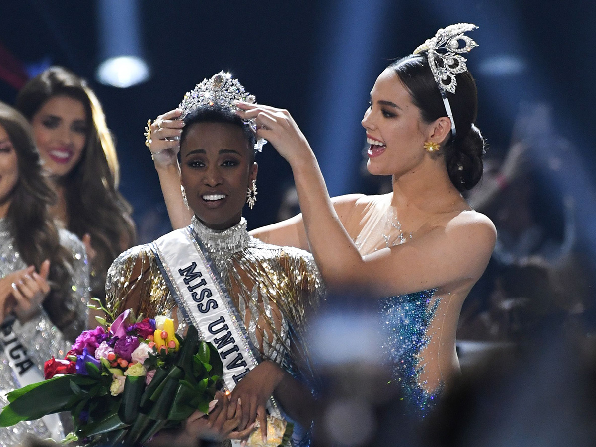 https://www.sakshi.com/sites/default/files/gallery_images/2019/12/9/Miss%20Universe%202019%20winner%20is%20Miss%20South%20Africa%20Zozibini%20Tunzi%20Photo%20Gallery_1.jpg