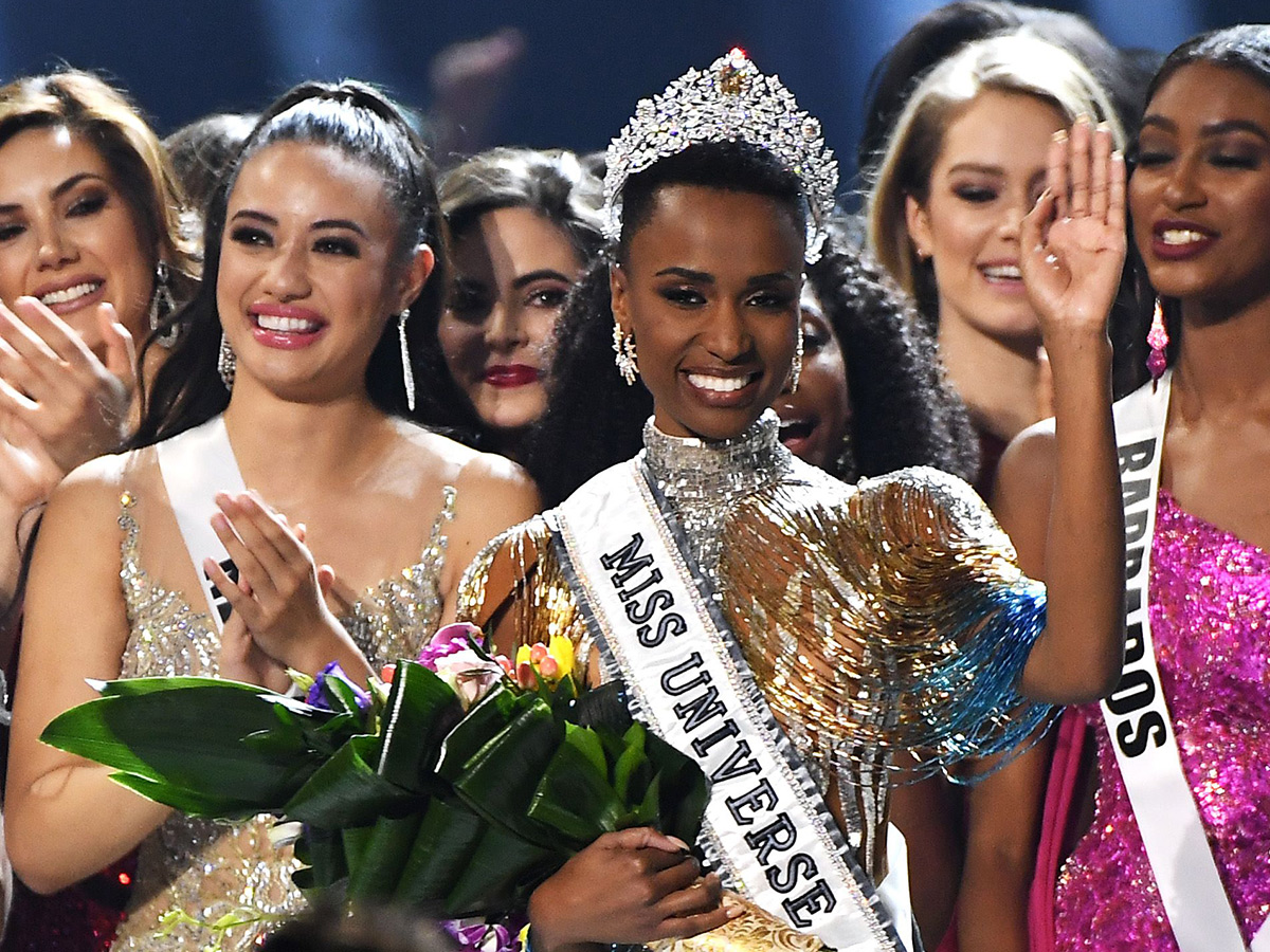 https://www.sakshi.com/sites/default/files/gallery_images/2019/12/9/Miss%20Universe%202019%20winner%20is%20Miss%20South%20Africa%20Zozibini%20Tunzi%20Photo%20Gallery_2.jpg