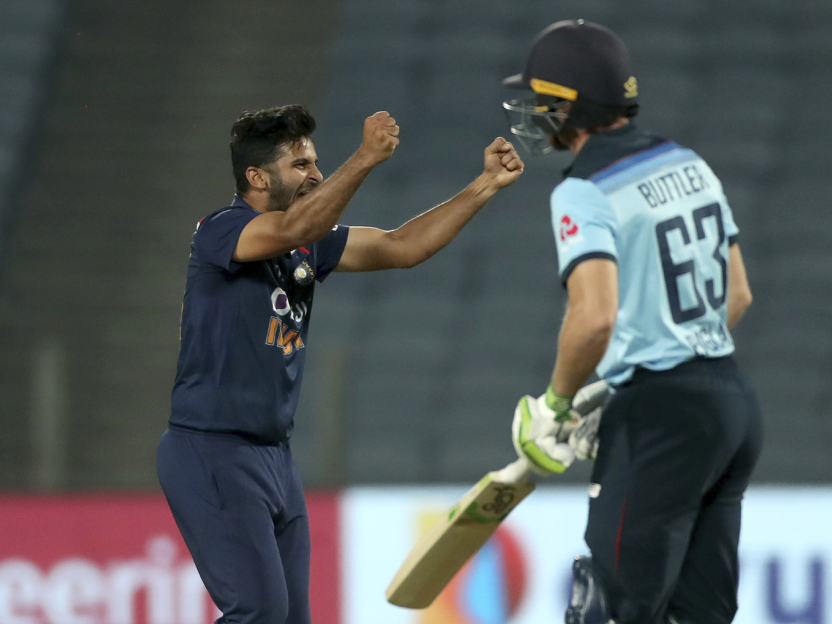 India beat England by 66 runs Photo Gallery - Sakshi