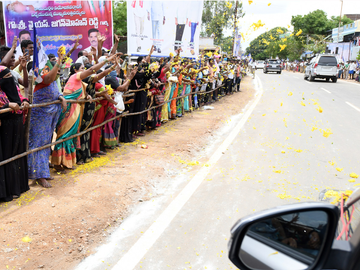 AP CM YS Jagan Raidurgam Tour: Rythu Bharosa Centre Inauguration Special Photos - Sakshi