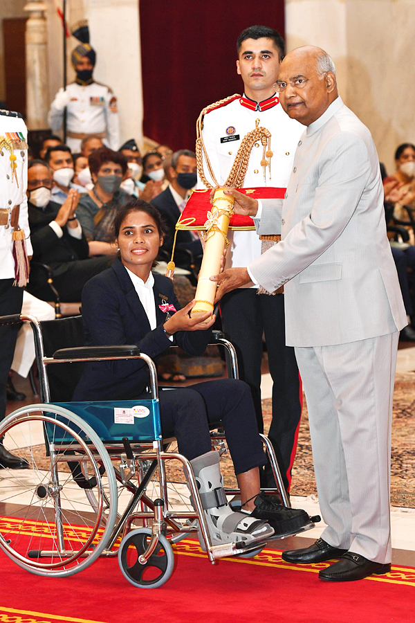 President Kovind Presents Padma Awards at 2022 Ceremony - Sakshi