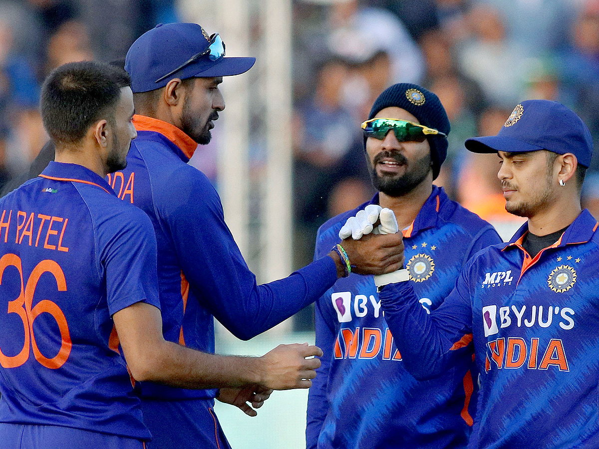 India beat Ireland by 4 runs in 2nd T20 Photo Gallery - Sakshi