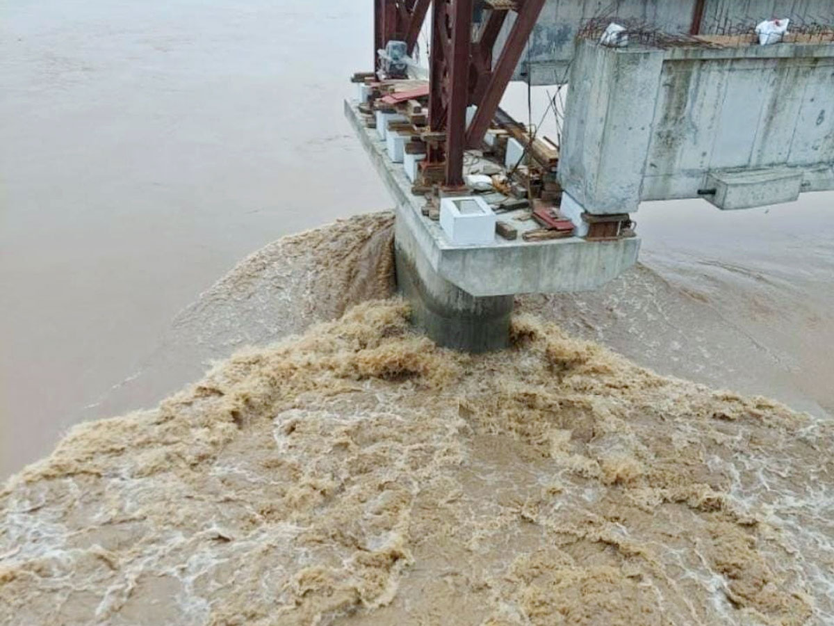 Telangana Heavy Rains: Bhadrachalam Godavari Floods Latest Photos - Sakshi
