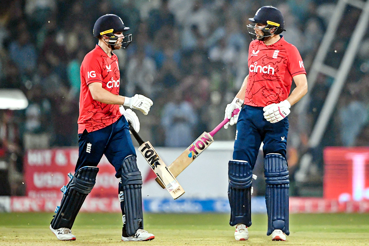 England Beat Pakistan England Won By 8Wickets - Sakshi