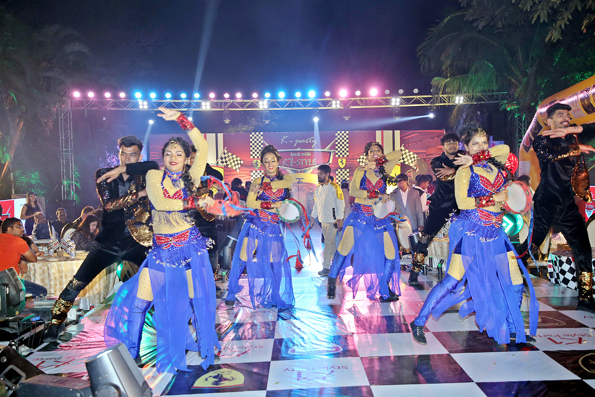 Hyderabadis Enjoy F1 Style Fashion Show Birthday Bash - Sakshi
