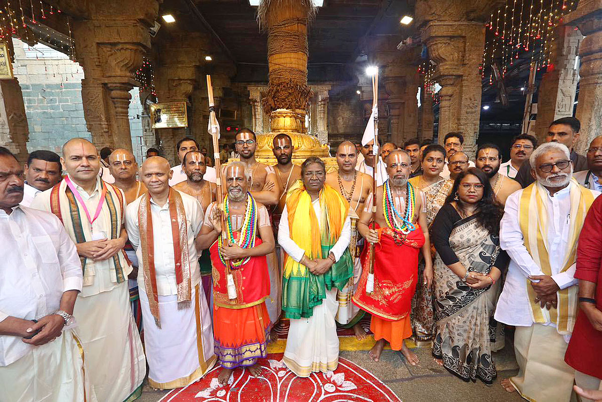 President Draupadi Murmu visit Tirupati - Sakshi