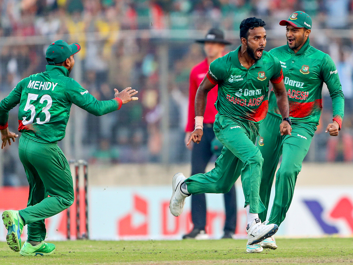 Bangladesh beat India by 5 runs in Second ODI Photo Gallery - Sakshi