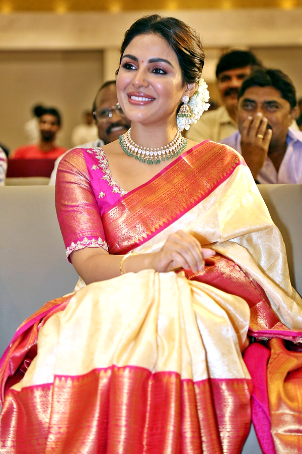 Samyuktha Menon Stills at Sir Movie Success Meet - Sakshi