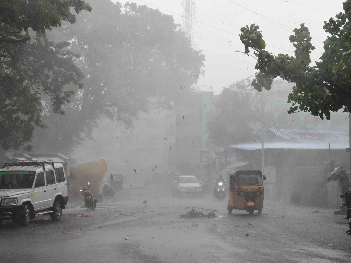 tirupati,heavy rains in tirupati news - Sakshi