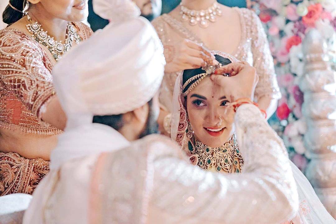Kunal Thakur- Mukti Mohan Wedding HD Photos - Sakshi