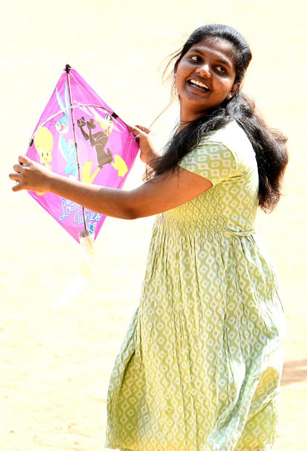 Hyderabad Kite Festival 2024 At Parade Grounds Photos - Sakshi