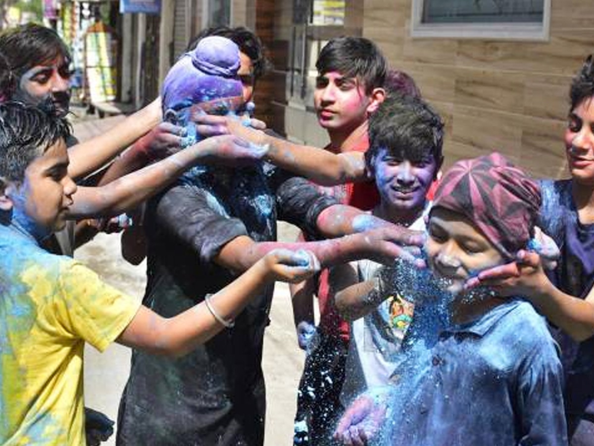 Holi Celebrations: Amritsar Immersed In Colors - Sakshi