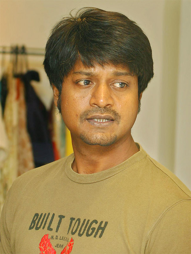 Tamil Actor Daniel Balaji Dies at 48 After Heart Attack - Sakshi