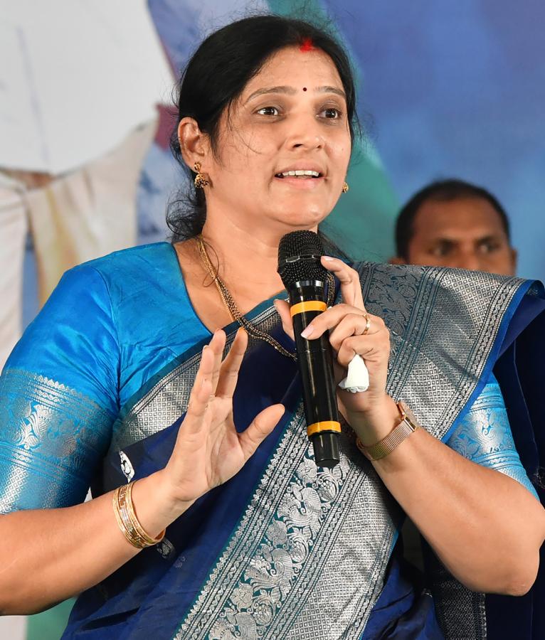 YSRCP Memantha Siddham at Hyderabad - Sakshi