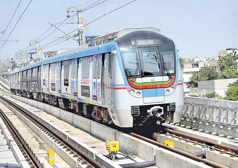 Clarity miss on Lost Mile connectivity metro train - Sakshi