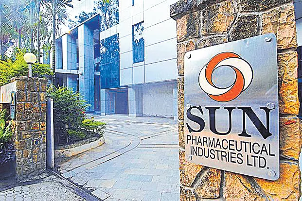 Sun Pharma net profit falls 59% to Rs 912 crore in Q2 - Sakshi