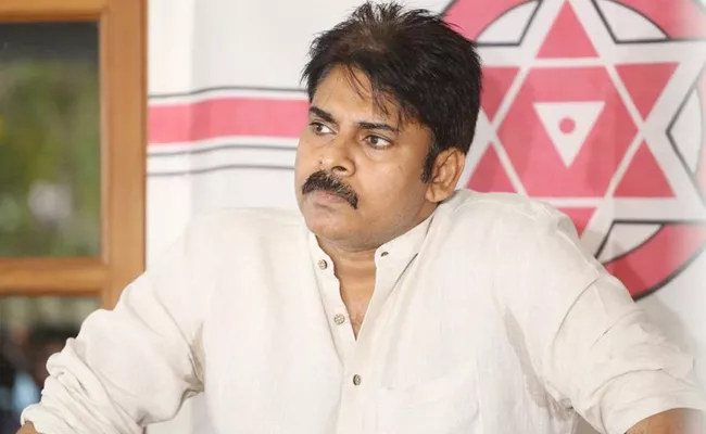 Land conflict sparks to Janasena Party Office in Chinakakani  - Sakshi