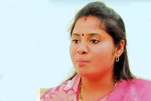 MLA Pushpa Sreevani Rachabanda program in Gummalaksmipuram - Sakshi