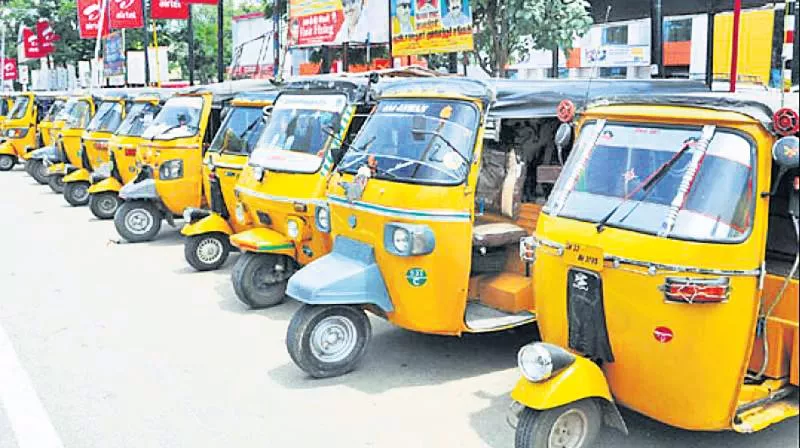 metro effect on auto and cabs - Sakshi