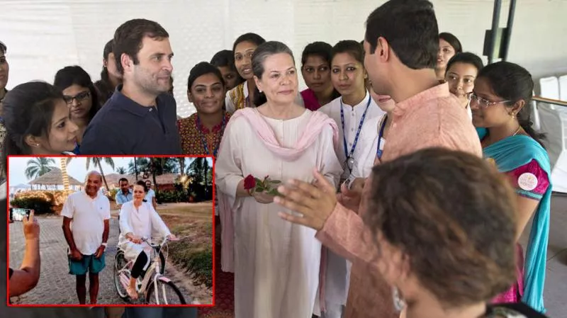 Sonia Gandhi holidays in Goa as son Rahul takes charge of Congress - Sakshi