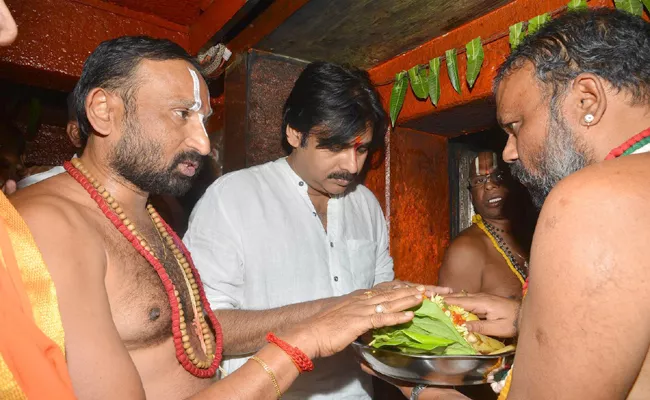 Pawan Kalyan Donates Rs.11 lakh to Kondagattu Temple - Sakshi
