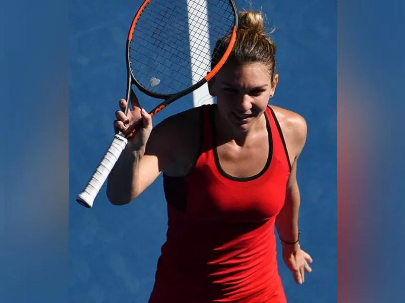Simona Halep Battles Into Final With Caroline Wozniacki - Sakshi