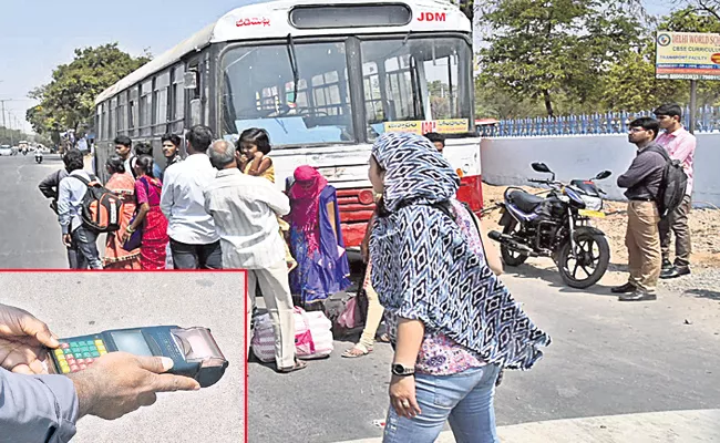 E pass machine battery dead Passengers get down from city bus - Sakshi