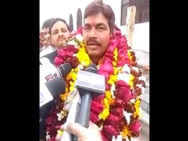Viral Video Of Corrupted RJD MP Is Fake - Sakshi