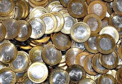 Rural Banks Rely On Rs 10 Coins To Pay Customers - Sakshi