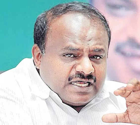 JDS' HD Kumaraswamy asks party workers to defeat  - Sakshi