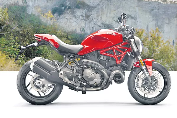 Ducati launches Monster 821 superbike at Rs. 9.51 lakh - Sakshi