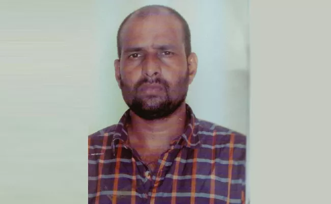 Seizing Raja Arrest In Chittoor - Sakshi