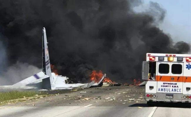 US Military Plane Crash Near Savannah Nine Died - Sakshi