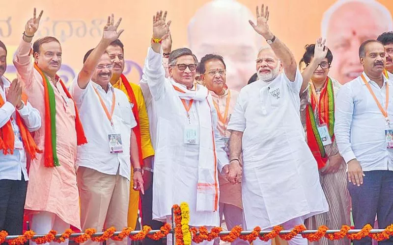PM Narendra Modi Speech in Karnataka Elections Campaign - Sakshi