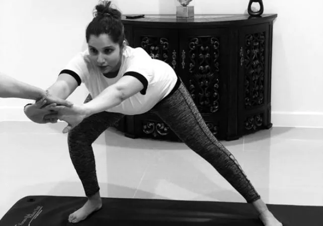 Sania Mirza Performs Prenatal Yoga Shares Photo On Twitter - Sakshi