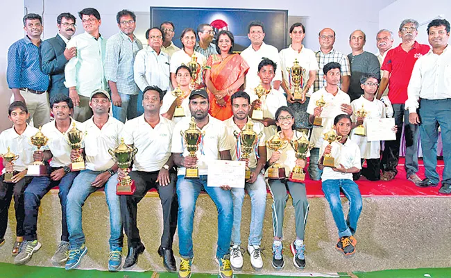 Ahmed, Apoorva clinch titles in TS Open Ranking Carrom Tournament - Sakshi