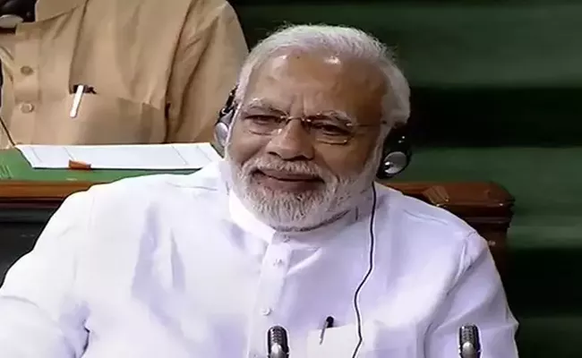 PM Modi Reacts To Twitterati On His Smile More Often - Sakshi