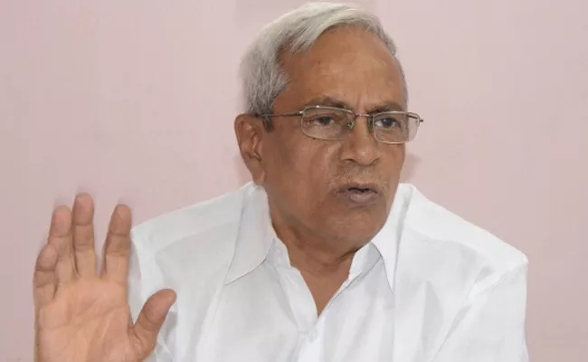 CPM Leader Madhu Slams TDP Government Over Land Grabbing Issue In Capital - Sakshi