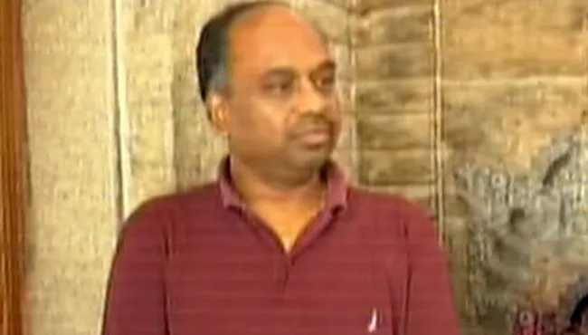 ACB Arrested Krishna Basin Chief Engineer Suresh Kumar - Sakshi