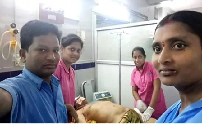 Kamineni Hospital Response On Selfie With Harikrishna Dead Body Issue - Sakshi