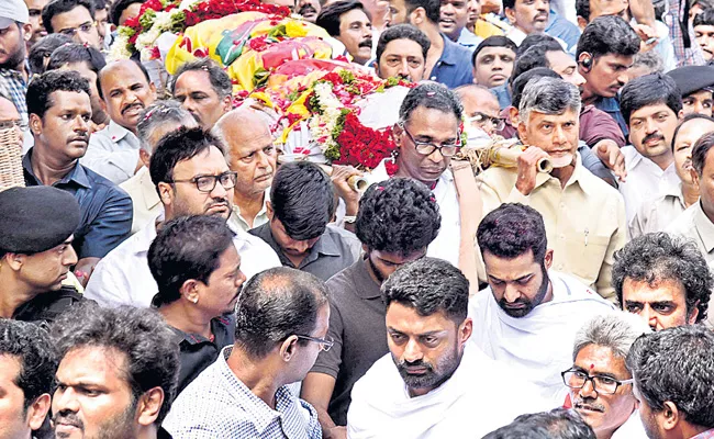 Cremation Of Nandamuri Harikrishna Completed - Sakshi