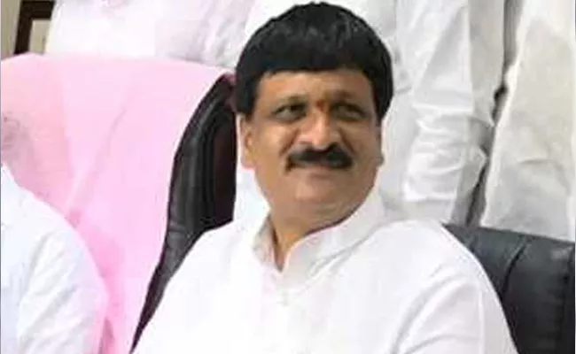 Mynampally Hanmantha Rao Slams Congress And TRS In Hyderabad - Sakshi