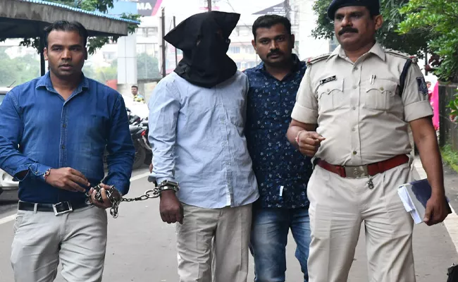 Tailor Turned As Murderer For More Money Making In Bhopal - Sakshi