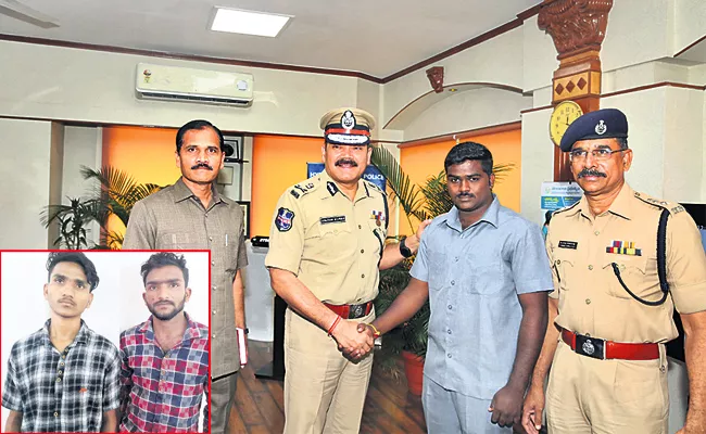 Constable Catch Thieves In Hyderabad - Sakshi