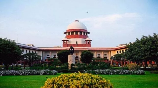 Supreme Court allows anticipatory bail to accused in dowry and harassment cases - Sakshi