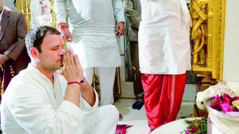 Rahul Gandhi Eat Chicken While Mansarovar Yatra - Sakshi